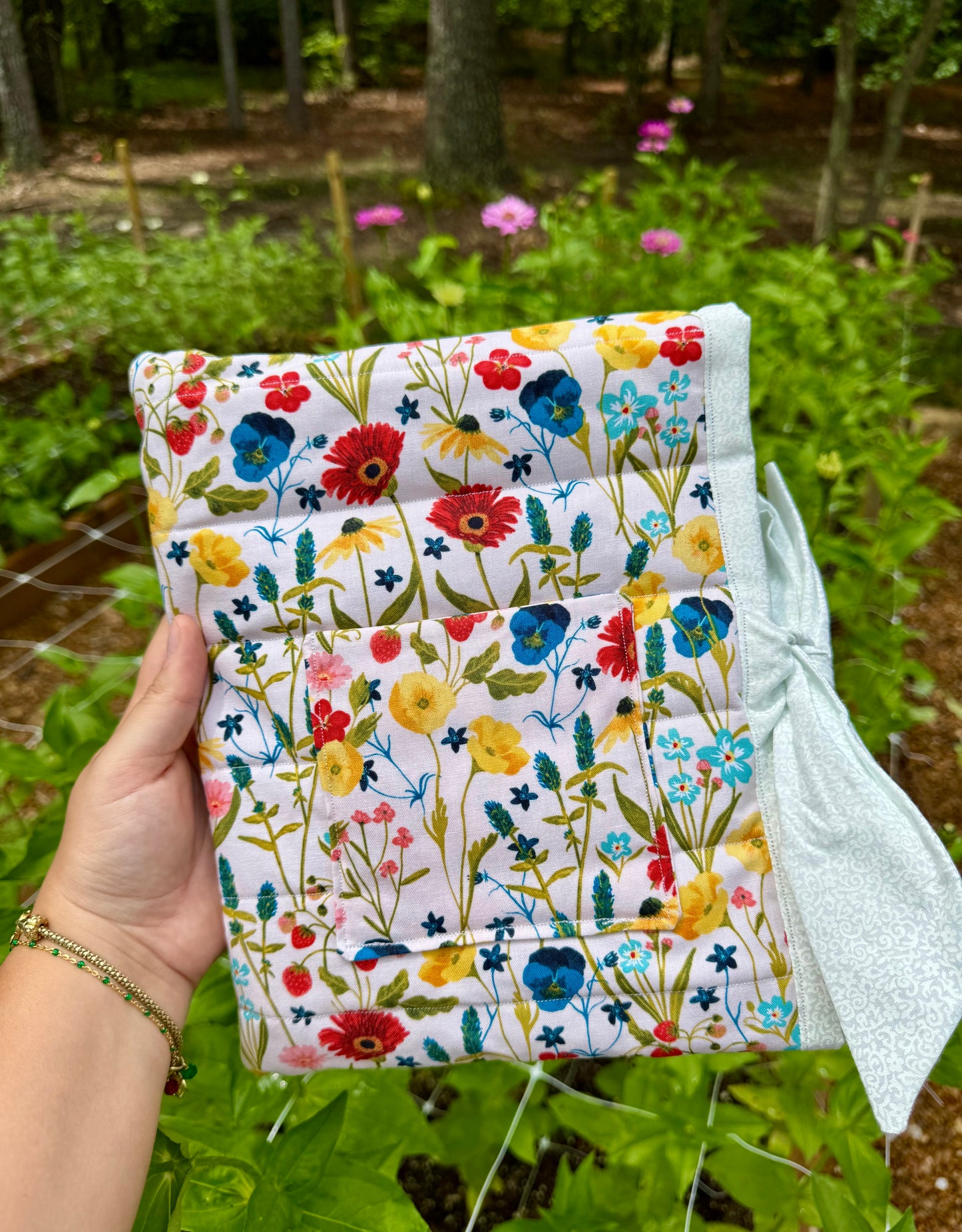 Spring Garden Small Bible/Book Sleeve
