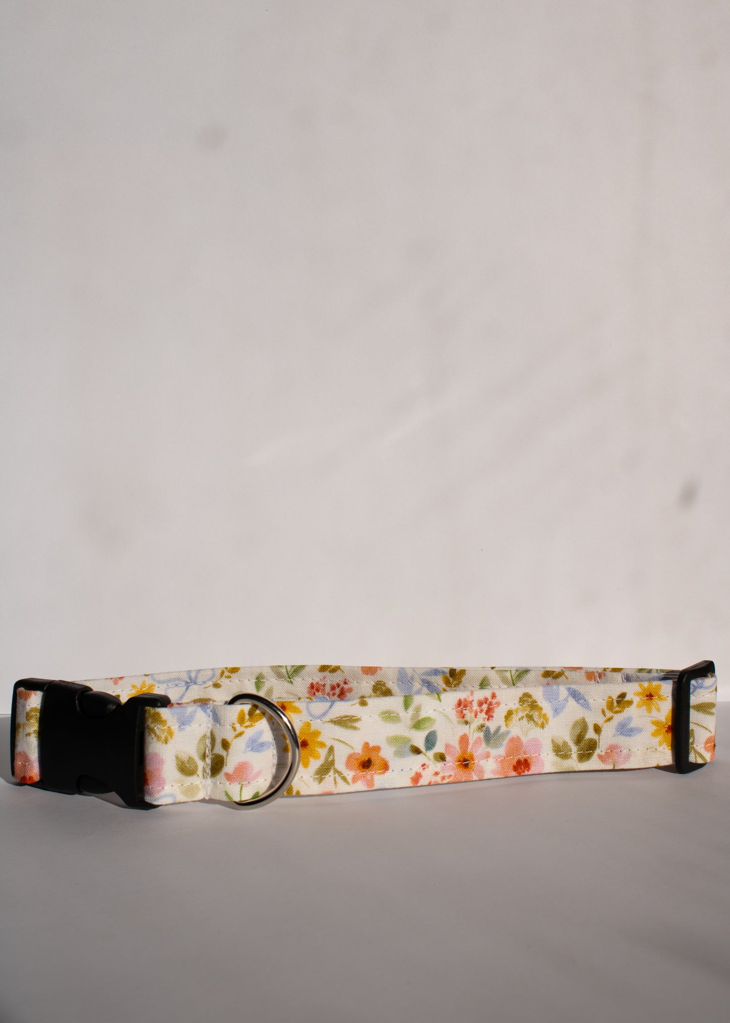 May Blooms Large 1" Dog Collar