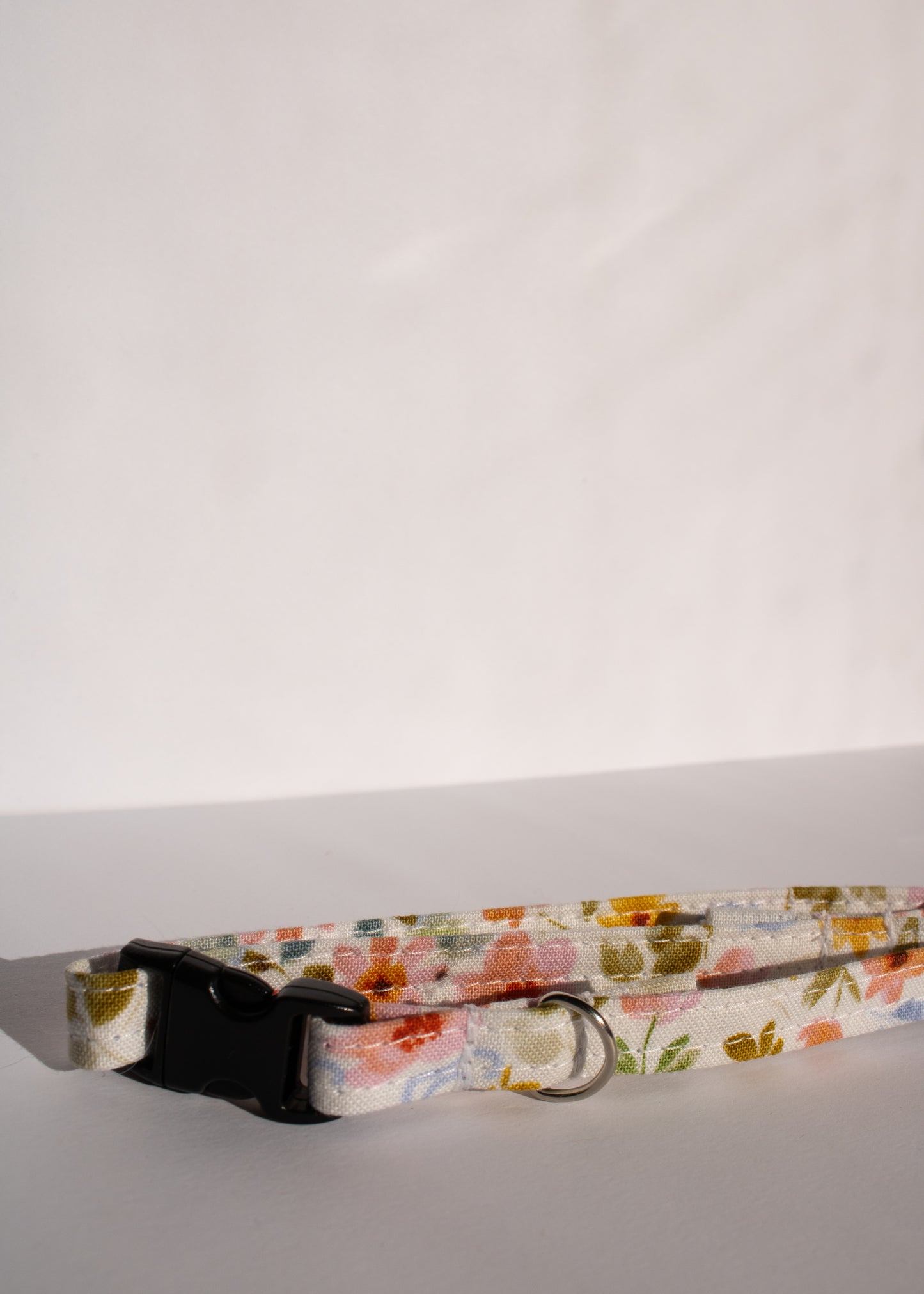 May Blooms Small 3/8" Dog Collar