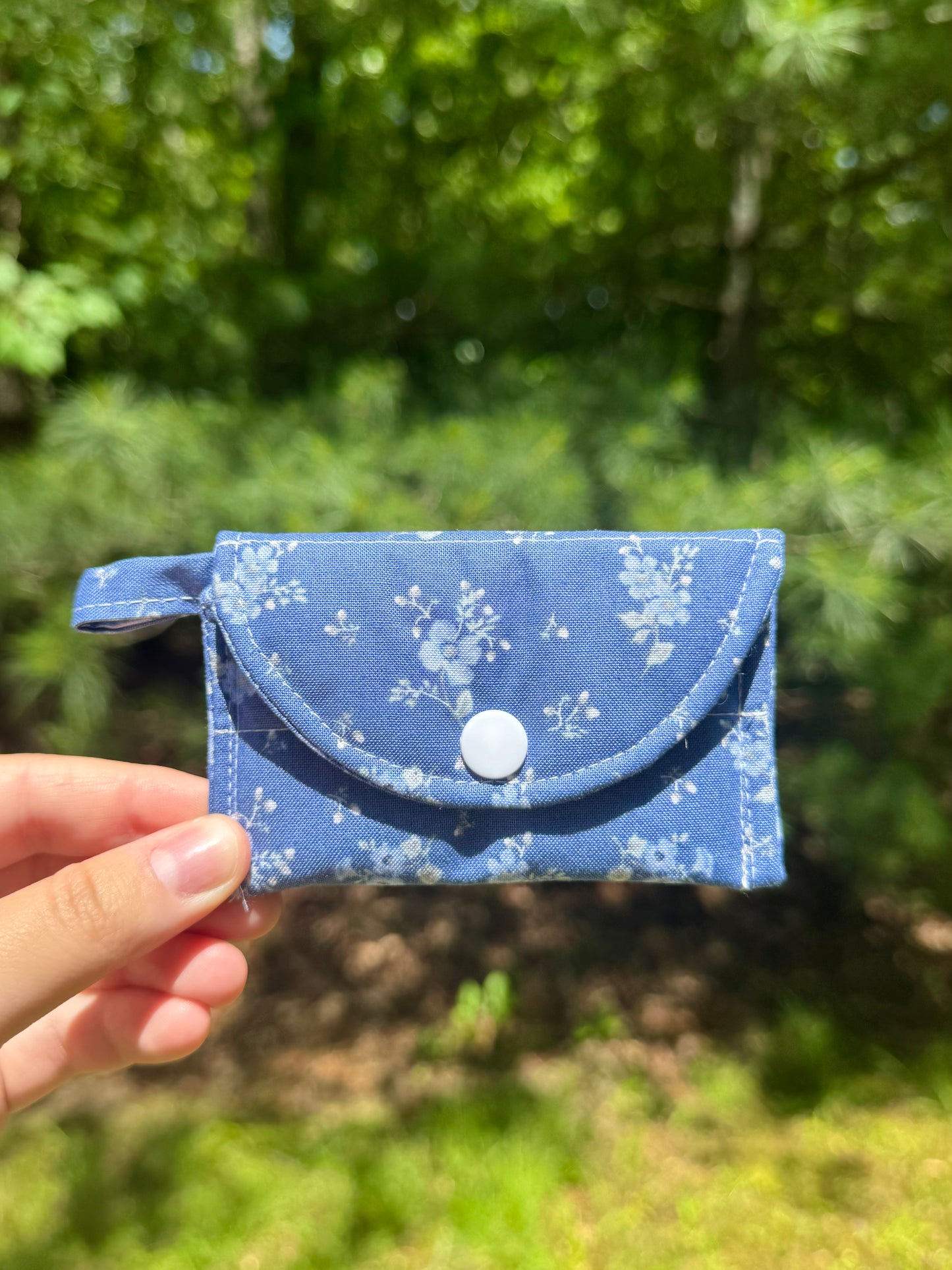 Blue Blossoms AirPods Case/Card Wallet