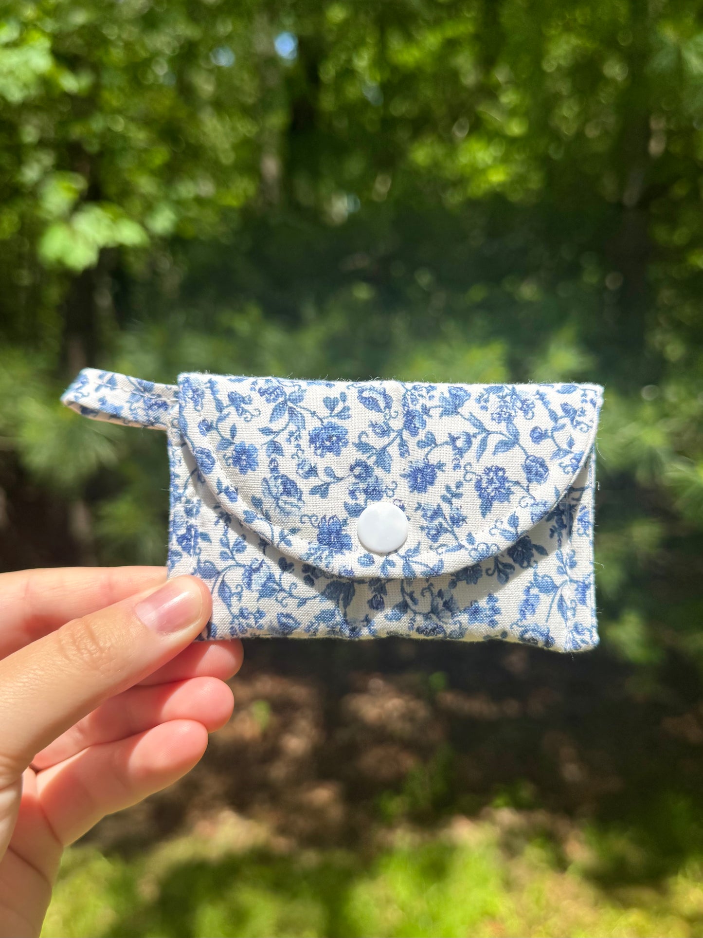Porcelain Florals AirPods Case/Card Wallet