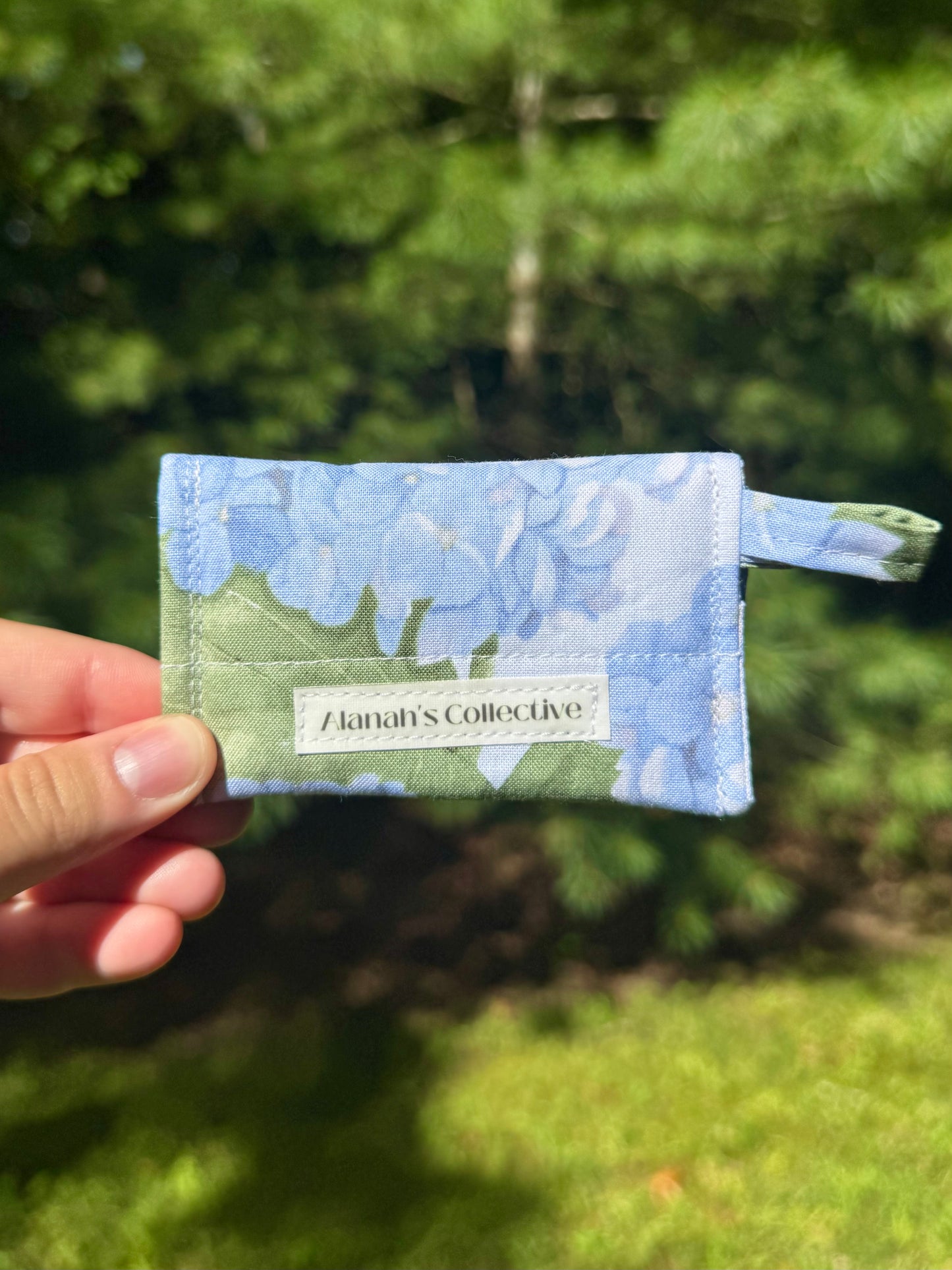 Blue Hydrangeas AirPods Case/Card Wallet