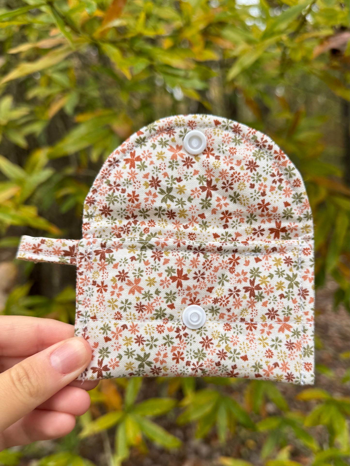 Cinnamon Roll AirPods Case/Card Wallet