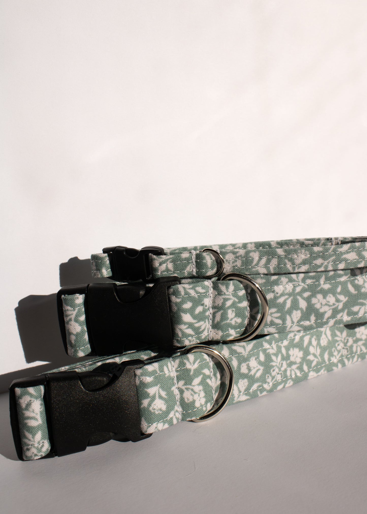Green Floral Medium 1" Dog Collar