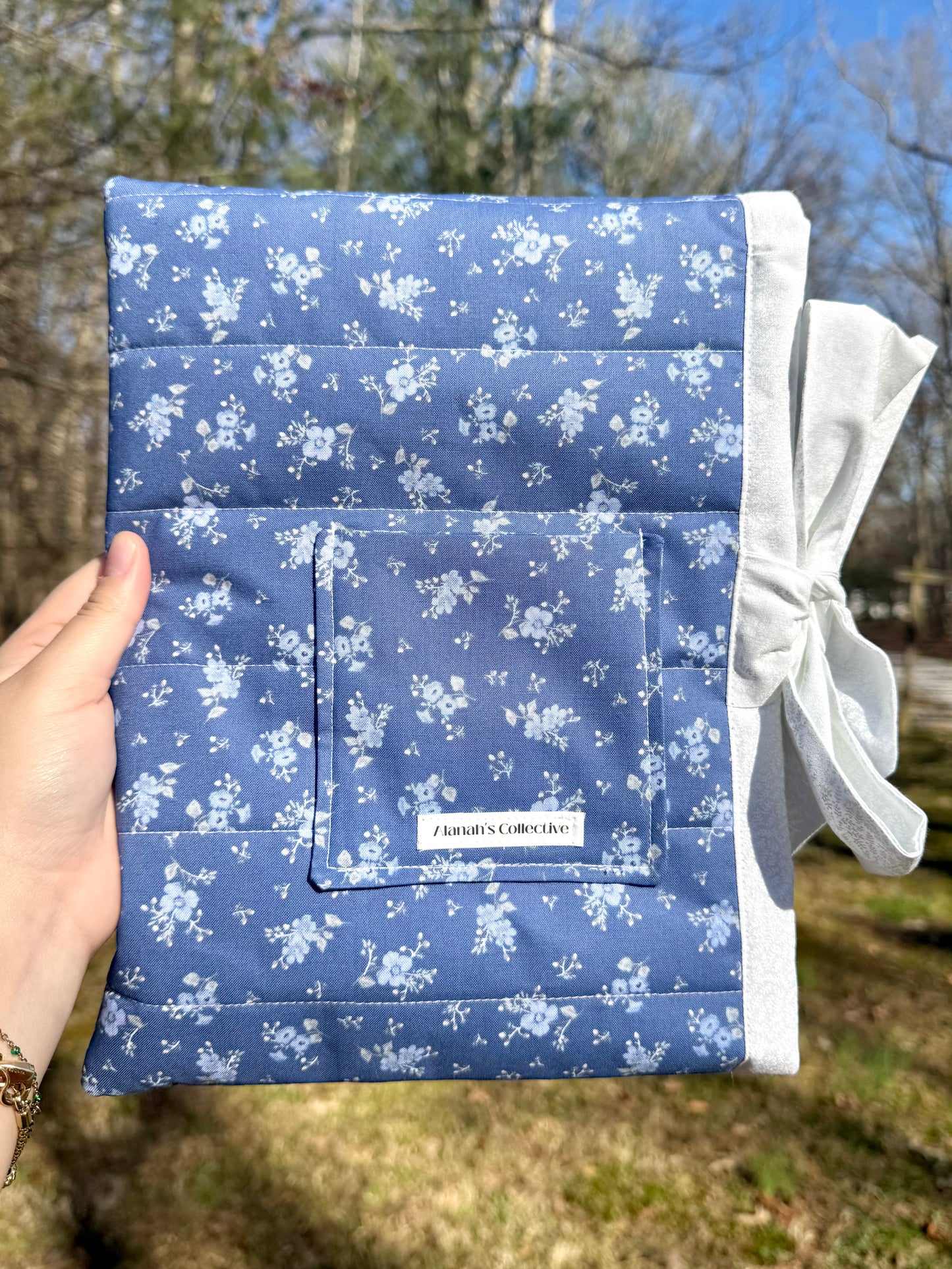 Blue Blossoms Large Bible/Book Sleeve