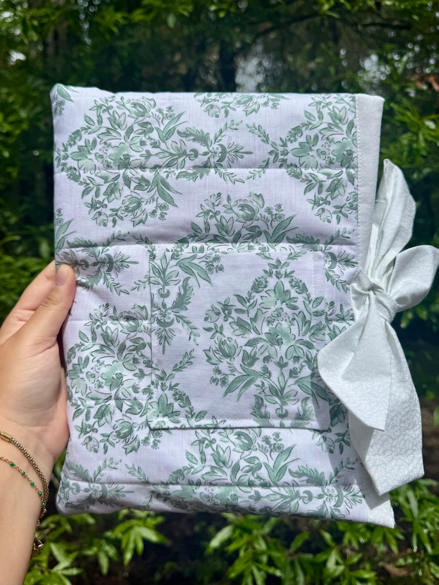 Green Leaves Large Bible/Book Sleeve