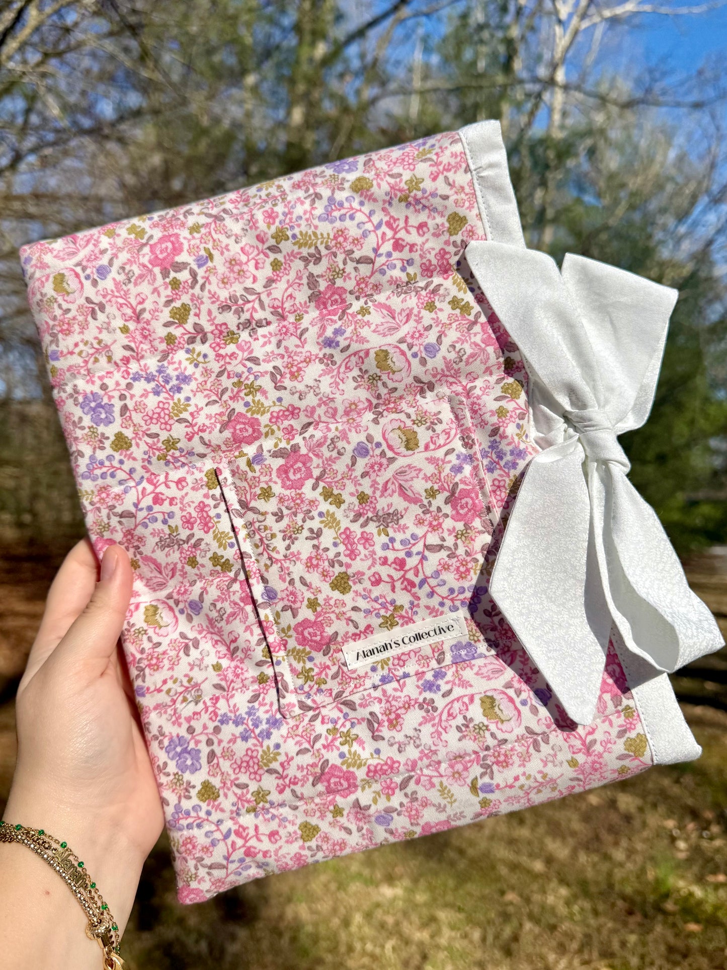 Spring in Bloom Large Bible/Book Sleeve