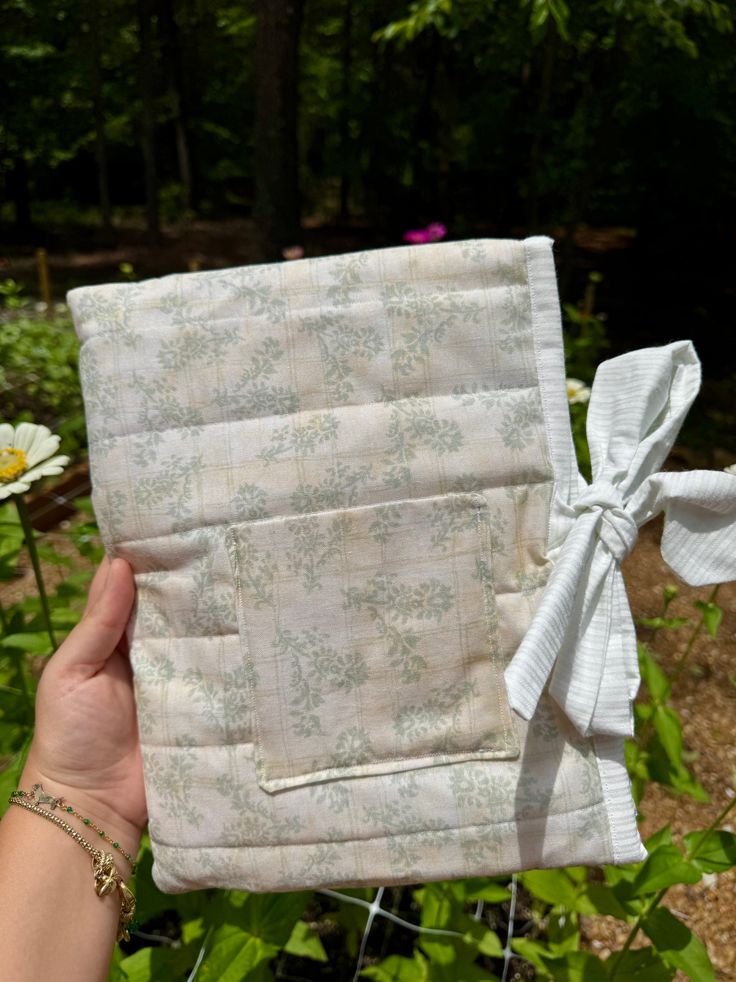 Vintage Green Large Bible/Book Sleeve