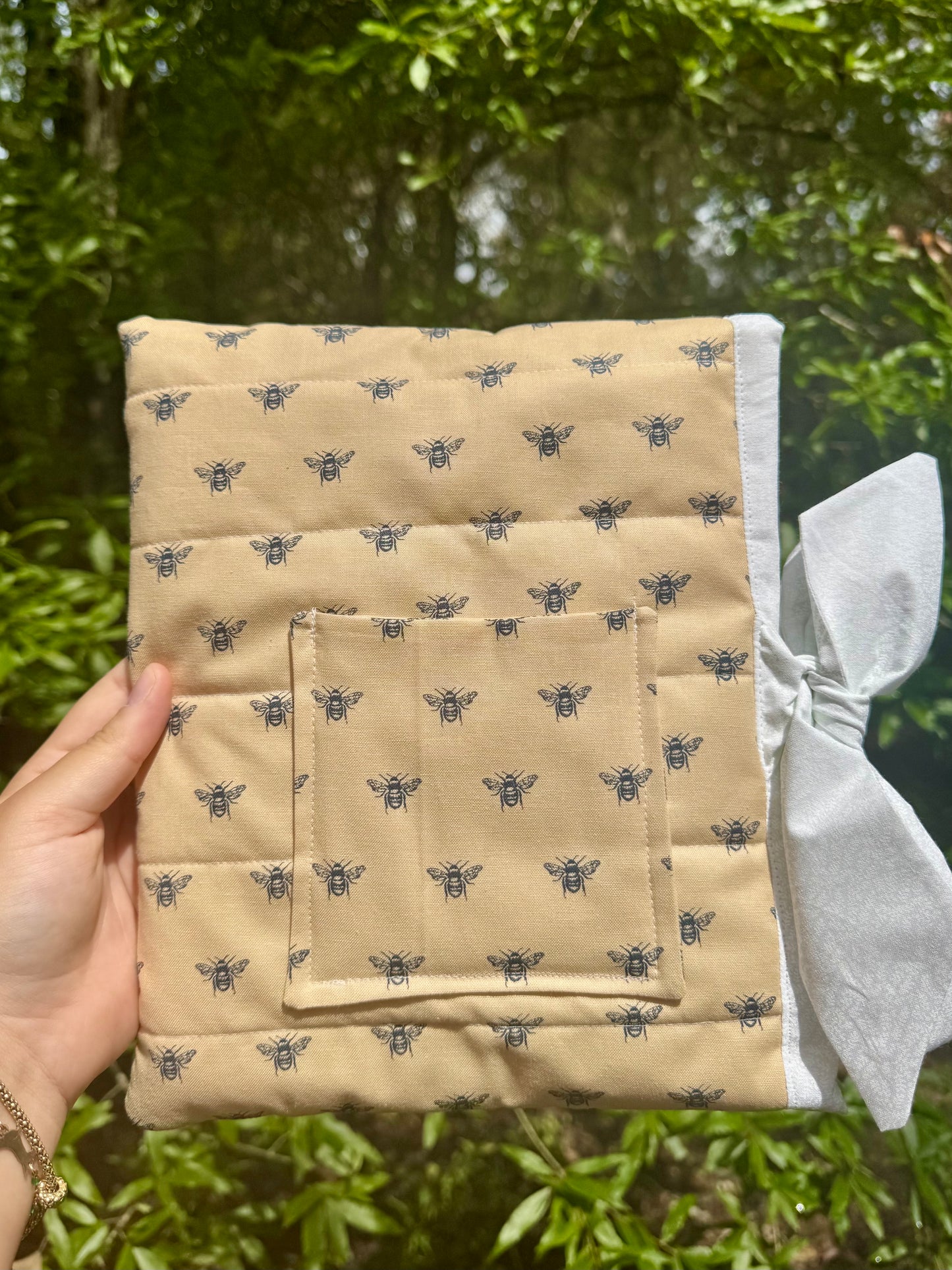 Autumn Bees Small Bible/Book Sleeve