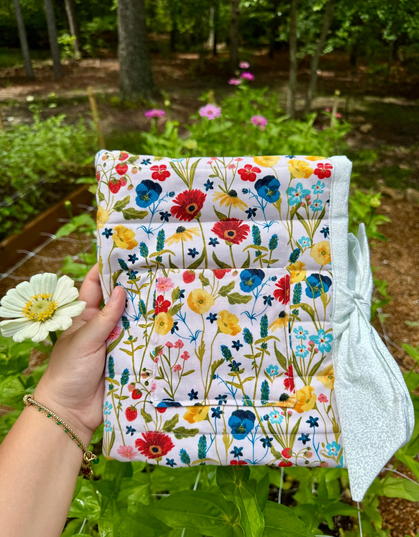 Spring Garden Small Bible/Book Sleeve