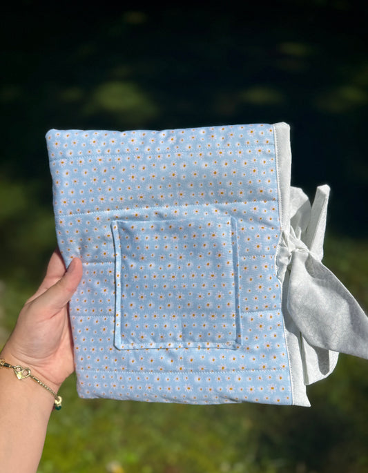 Blue Daisies Small Bible/Book Sleeve