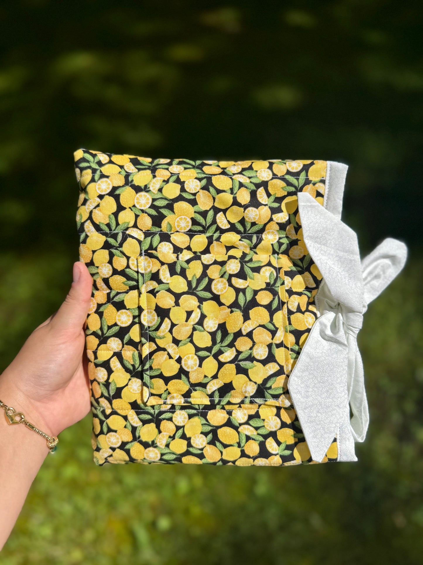 Love for Lemons Small Bible/Book Sleeve