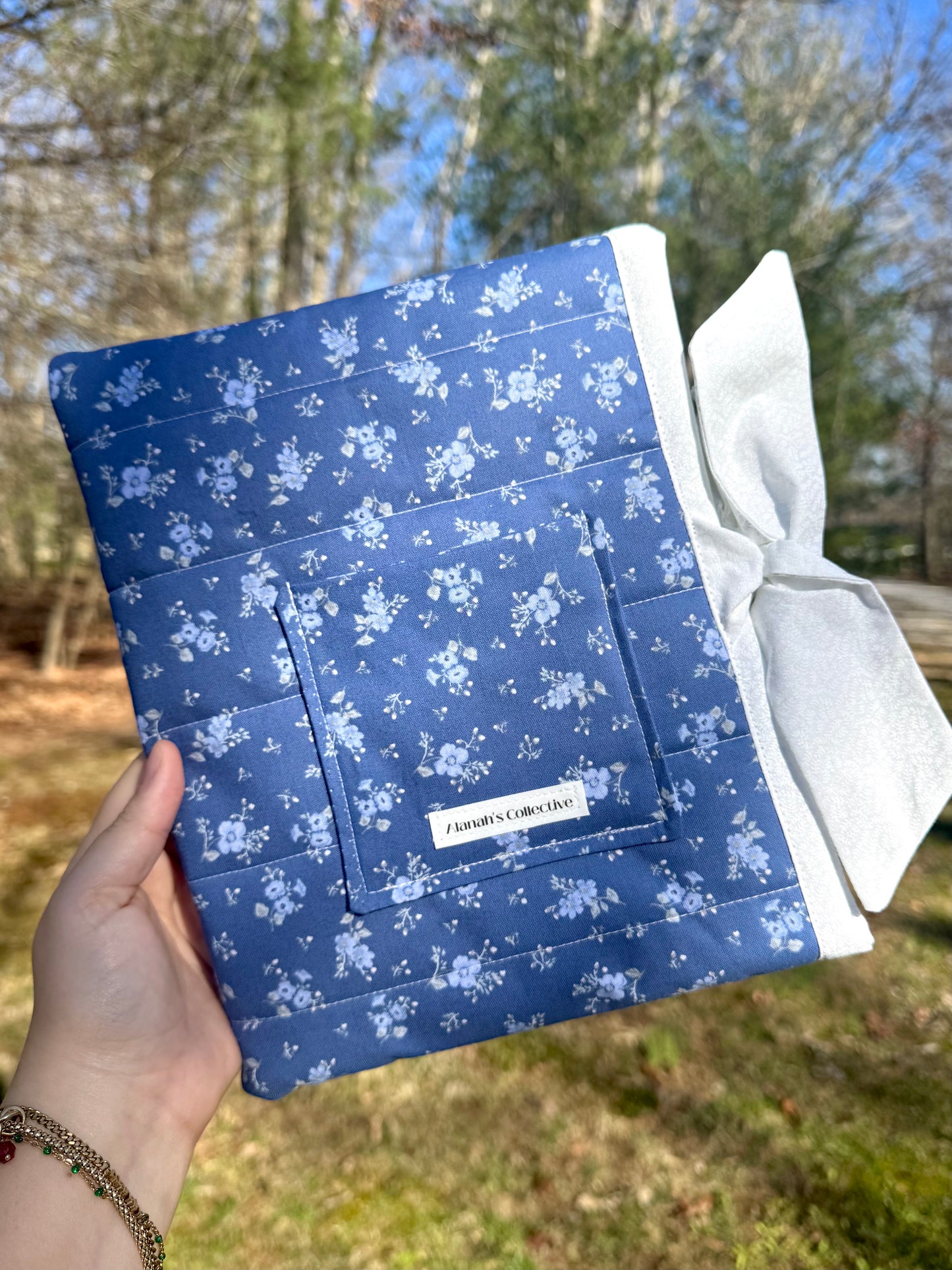 Blue Blossoms Small Bible/Book Sleeve