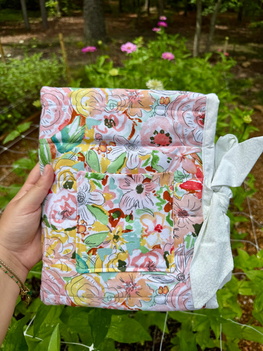 Garden of Pink Small Bible/Book Sleeve