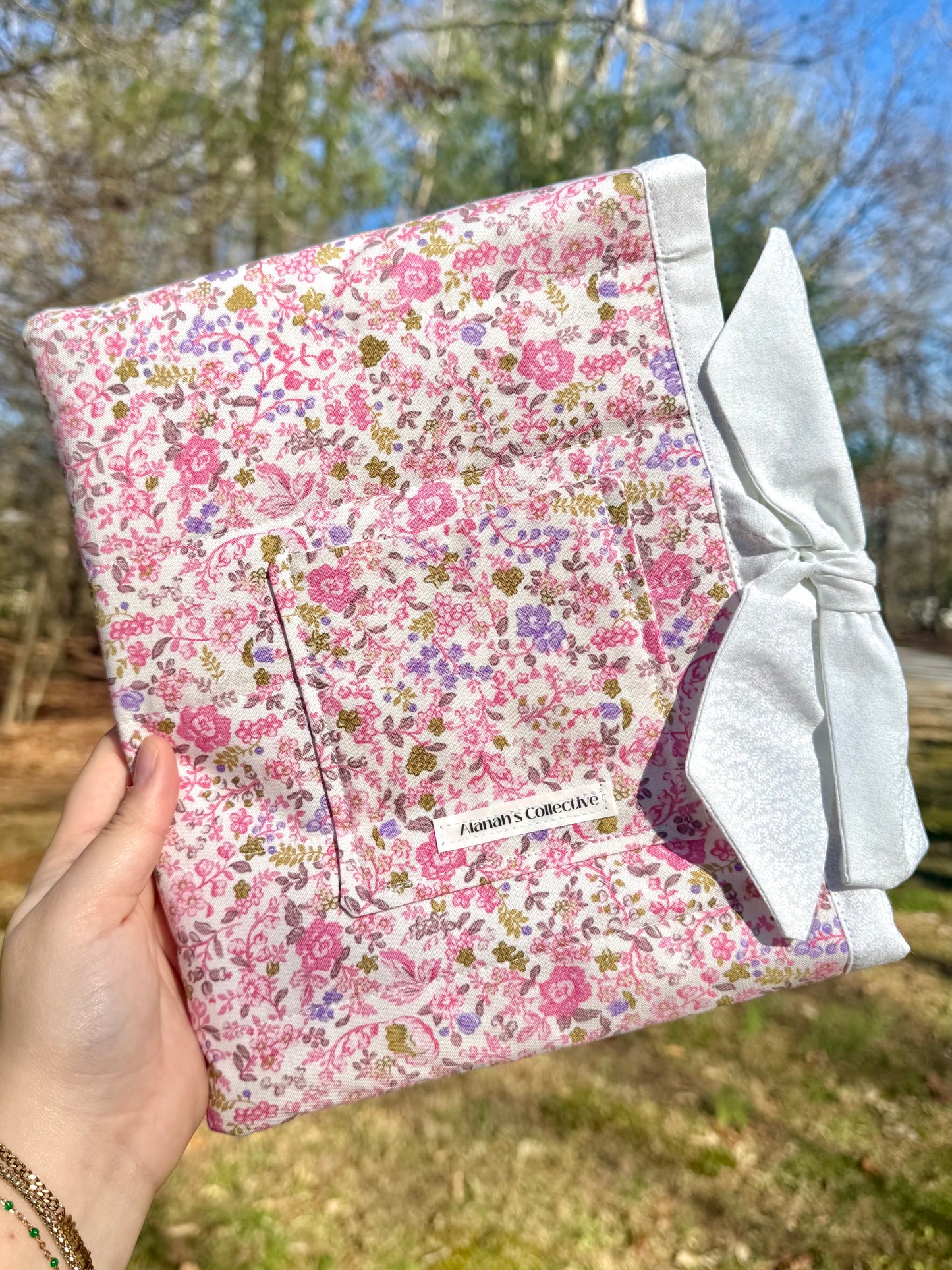Spring in Bloom Small Bible/Book Sleeve