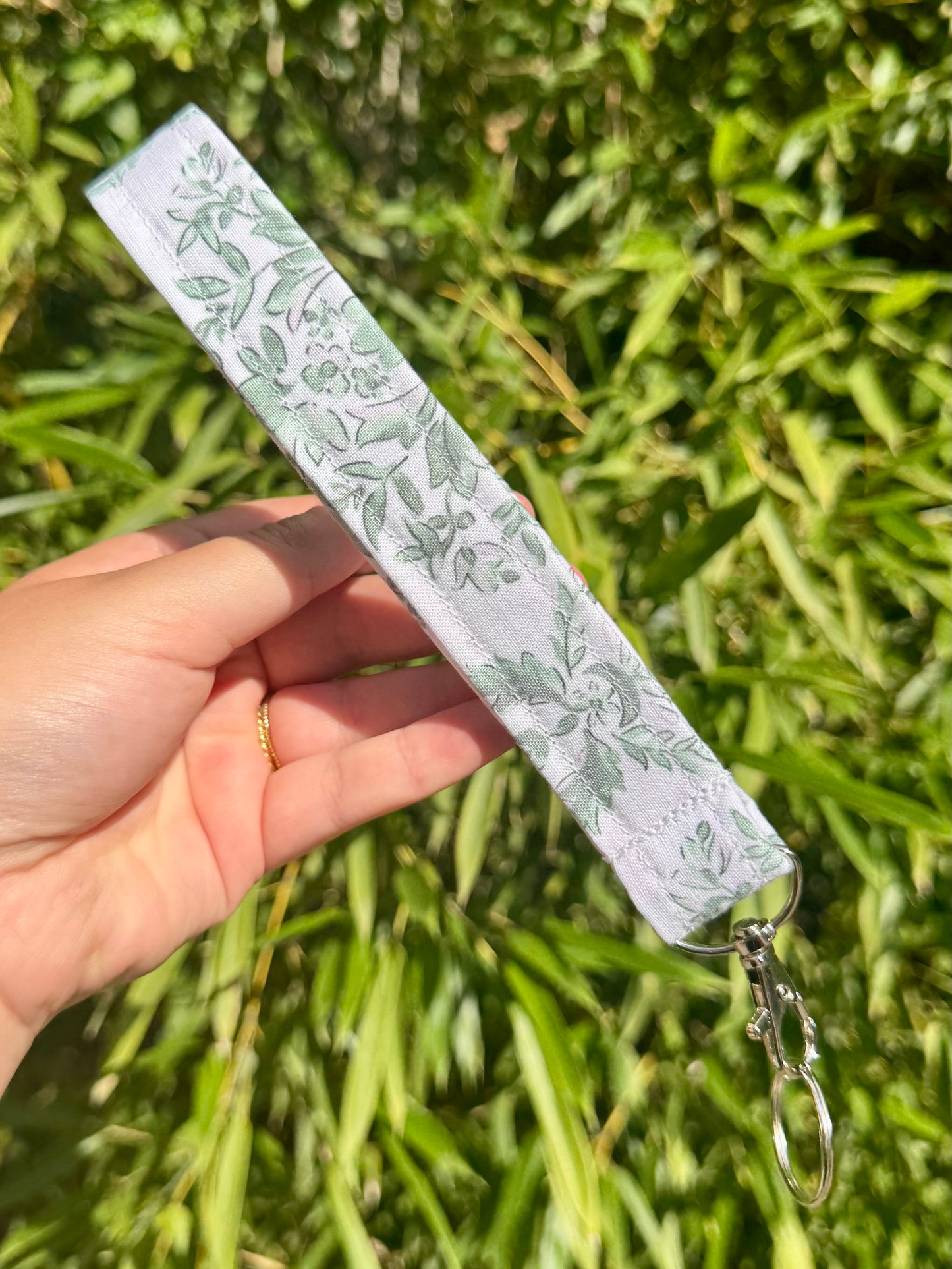 Green Leaves Wristlet