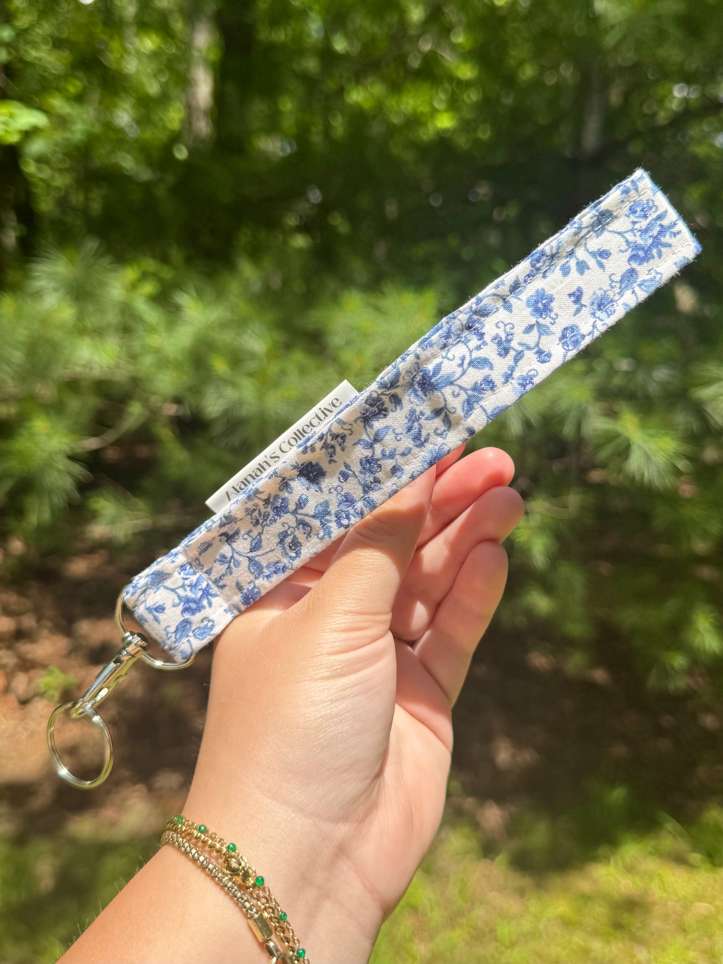 Porcelain Florals Wristlet